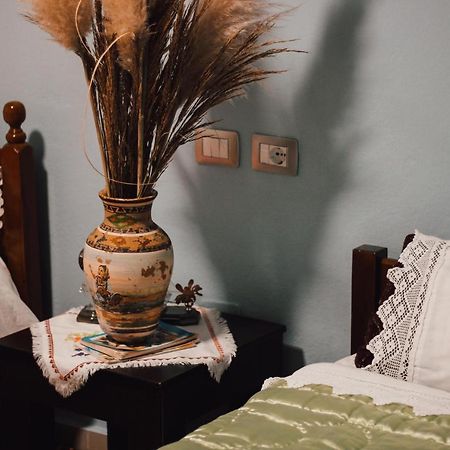 Bb Traditional Apartment Gjirokastër Екстериор снимка