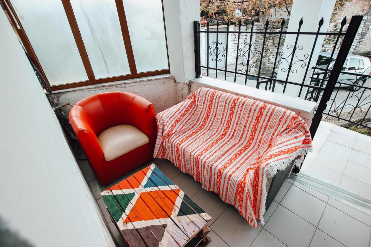 Bb Traditional Apartment Gjirokastër Екстериор снимка